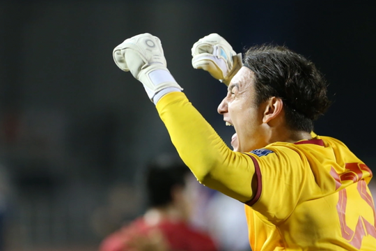 Đặng Văn Lâm trở lại tuyển Việt Nam