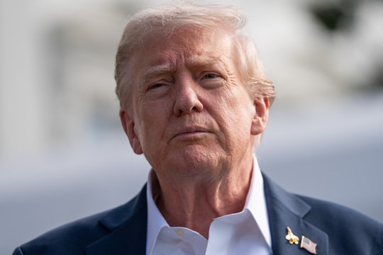 YouTube chi hơn 24 triệu USD dàn xếp vụ kiện với ông Trump