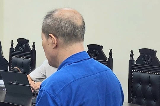 Có người tình trẻ, ông lão 65 tuổi đầu độc vợ