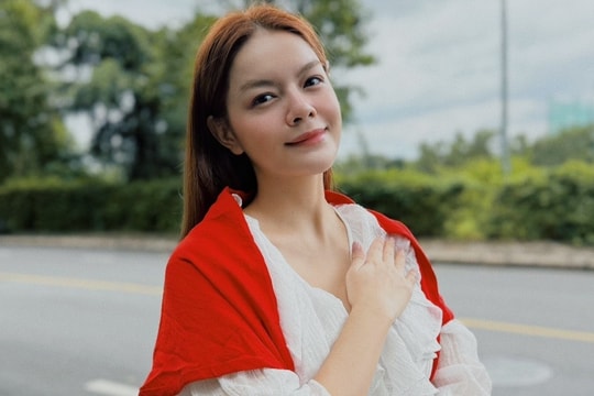 Sao Việt góp tiền, giúp đỡ bà con chịu ảnh hưởng bão Bualoi