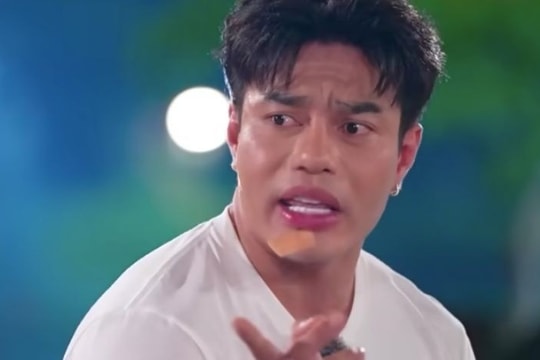 Lê Dương Bảo Lâm bị hở van tim hai lá