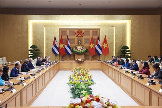 Thủ tướng Chính phủ Phạm Minh Chính hội kiến Chủ tịch Quốc hội Cộng hòa Cuba