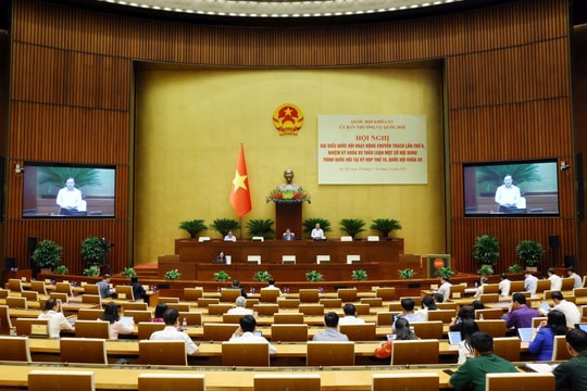 Bế mạc Hội nghị Đại biểu Quốc hội hoạt động chuyên trách lần thứ 8