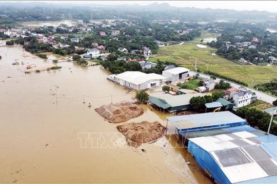 Cảnh báo lũ khẩn trên sông Lô