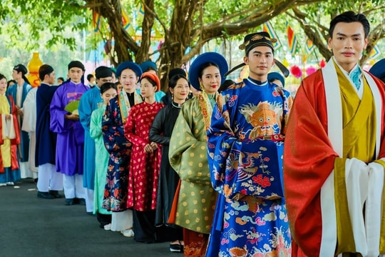 Suối Tiên khởi động mùa lễ hội cuối năm