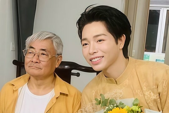 Ca sĩ Đức Phúc tri ân nhà thơ Nguyễn Duy