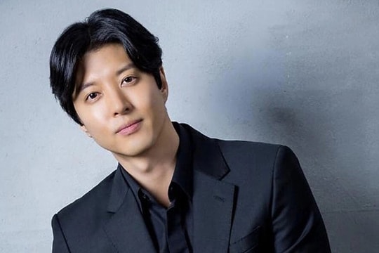 Tài tử Lee Dong Gun mắc căn bệnh 1% người Hàn gặp phải