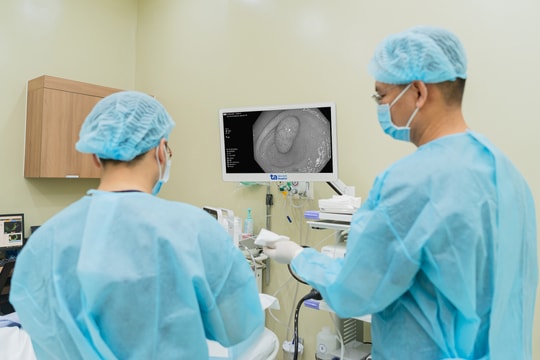 Nam thanh niên bị lồng ruột thừa