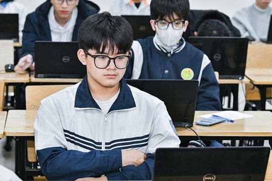 'Hai năm nữa học sinh Việt đủ sức thi tốt nghiệp THPT trên máy tính'