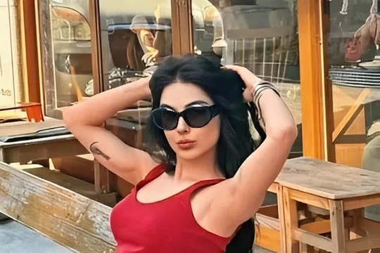 Bạn gái tin đồn kém 20 tuổi của Nguyễn Kinh Thiên