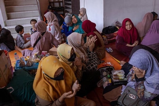 Sập trường nội trú ở Indonesia: 59 người mất tích 'không còn dấu hiệu sự sống'