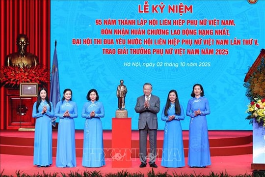 Tổng Bí thư Tô Lâm gợi mở những 'đột phá chiến lược' của phong trào phụ nữ Việt Nam