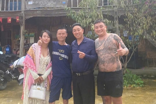 Chủ quán cà phê, khách sạn đón khách mắc kẹt ở miễn phí