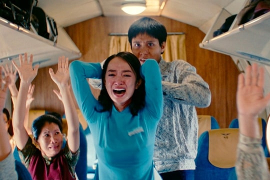 Hậu trường tái dựng máy bay DC-4 trong 'Tử chiến trên không'