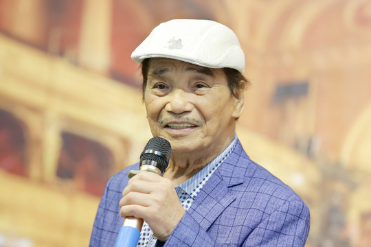 Nghệ sĩ Trần Hiếu nhập viện