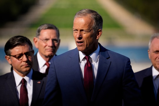 Mỹ vẫn bế tắc về dự luật mở cửa chính phủ