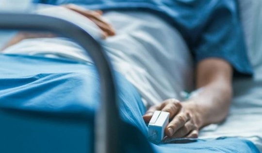 Người phụ nữ 27 tuổi tử vong sau khi ăn trái cây kiểu "lạ"