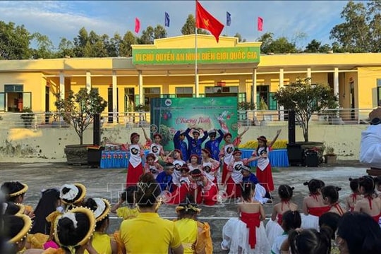 Trung thu rộn ràng tại biên giới và hải đảo