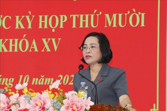 Phó Chủ tịch Quốc hội Nguyễn Thị Thanh tiếp xúc cử tri Ninh Bình