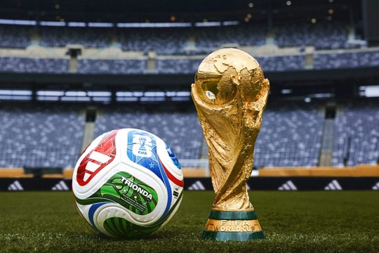 World Cup 2026: FIFA công bố trái bóng chính thức 'TRIONDA'