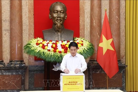 Văn phòng Chủ tịch nước quyên góp, ủng hộ đồng bào khắc phục hậu quả cơn bão số 10