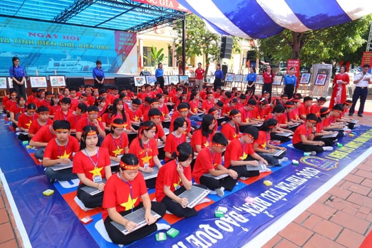 Ngày hội nghĩa tình biên giới, biển đảo năm 2025