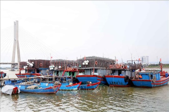 Quảng Trị kiểm đếm, thông báo cho tàu thuyền trên biển về bão số 11