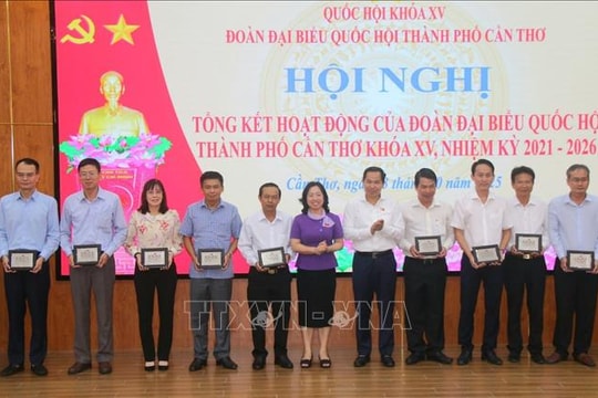 Đổi mới mạnh mẽ và nâng cao chất lượng hoạt động Đoàn đại biểu Quốc hội