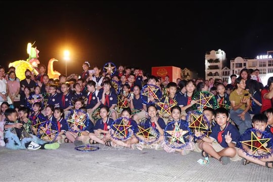 Niềm vui trọn vẹn trong ngày Tết thiếu nhi truyền thống