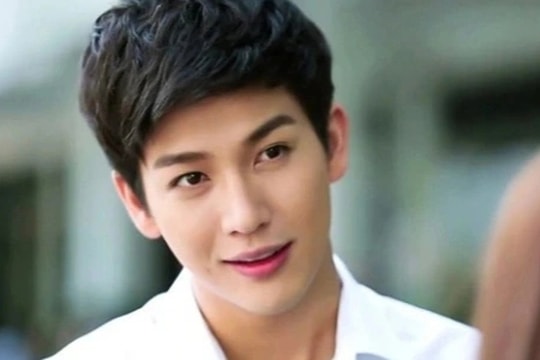 "Bốc phét" tiền tỷ thì điện thoại reo, chồng tôi lộ bộ mặt thật với bạn bè