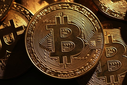 Bitcoin lên lại mốc 120.000 USD