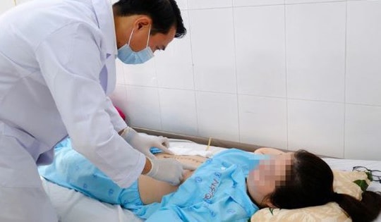 Người phụ nữ 25 tuổi khám sức khỏe định kỳ, bác sĩ phát hiện thứ "đáng sợ" trong bụng