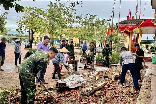 Ứng phó bão số 11: Quân đội sẵn sàng cử lực lượng và flycam hỗ trợ địa phương khảo sát khu vực xung yếu