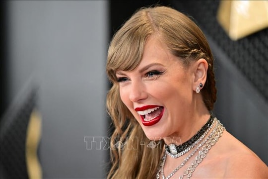 Taylor Swift phá kỷ lục streaming với album mới 'Showgirl'