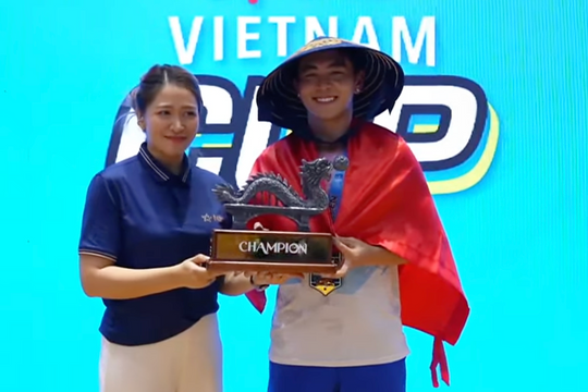 Phúc Huỳnh thắng áp đảo Vinh Hiển ở chung kết pickleball châu Á
