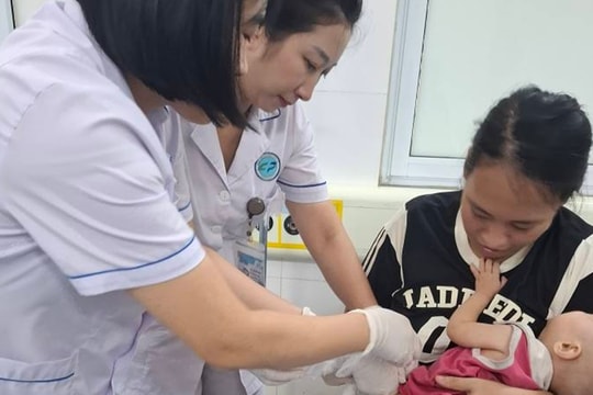 Bệnh viện bác thông tin 'từ chối tiếp nhận bệnh nhi không có tiền'