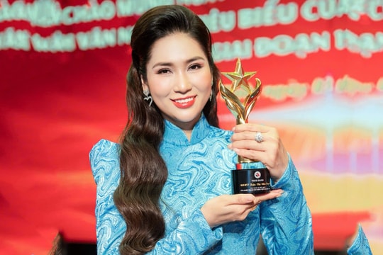 'Hoa hậu cải lương' vừa được vinh danh nghệ sĩ tiêu biểu toàn quốc là ai?