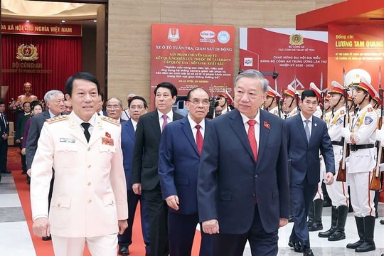 Khắc phục hậu quả bão số 10, ứng phó bão số 11; Đại hội Đảng bộ Quân đội và Công an Trung ương