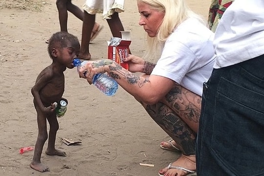 Cuộc đời mới của cậu bé trong bức ảnh chấn động thế giới