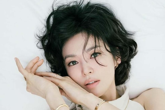 Song Hye Kyo biến hóa phong cách