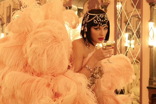 Phim ca nhạc của Taylor Swift đứng đầu phòng vé Bắc Mỹ