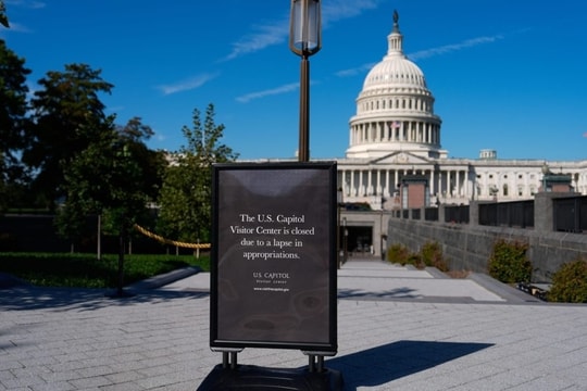 Cuộc chiến đổ lỗi của lưỡng đảng Mỹ khi chính phủ đóng cửa