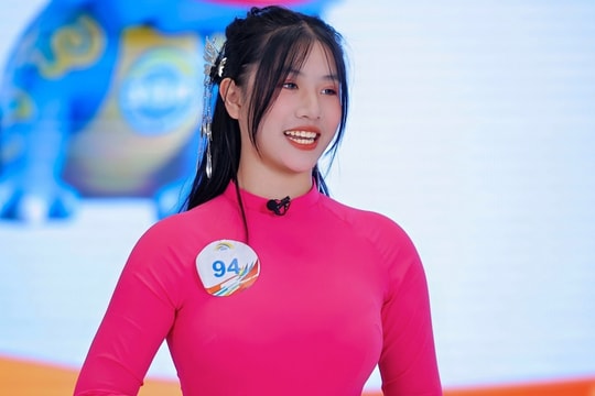 Nữ sinh Việt vào top 3 cuộc thi Hán ngữ lớn nhất thế giới