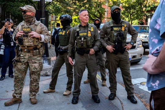 Ông Trump điều 300 lính vệ binh quốc gia tới Chicago