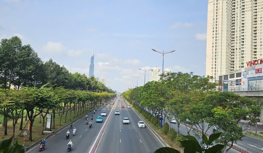 Kinh tế TP HCM quý III/2025 tăng trưởng vượt dự báo