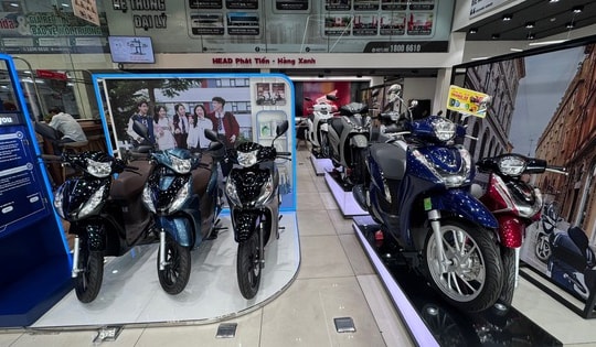 Giá xe máy tăng đáng kể