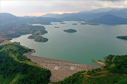 Tìm thấy thi thể người phụ nữ sau 3 ngày rơi xuống thác nước