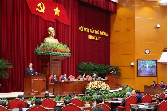 Thông cáo báo chí về ngày làm việc thứ nhất Hội nghị Trung ương 13