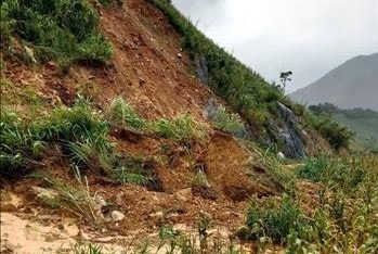 Sơn La: Mưa lớn gây tắc đường ở nhiều vị trí trên Quốc lộ 279D