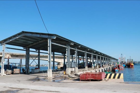 Điểm tựa của ngư dân trong mùa mưa bão